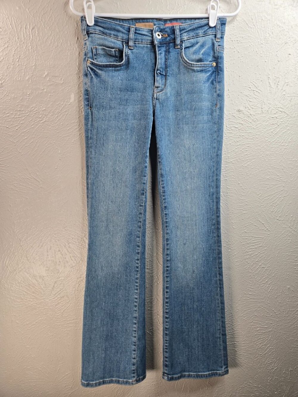 Pilcro Slim Boyfriend Jeans 29 Mid Rise Light Blue Wash Stretch Denim Minimalist